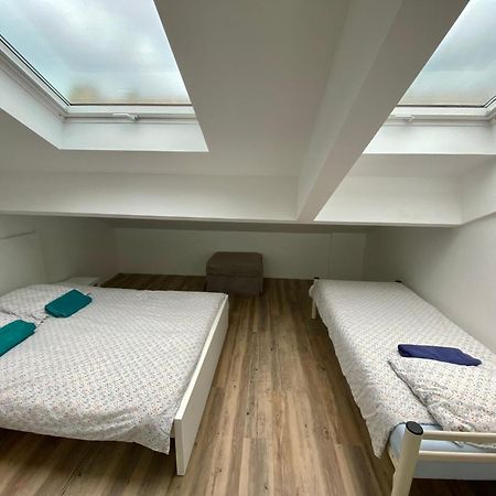 Bohobos Hostel Antibes Bagian luar foto