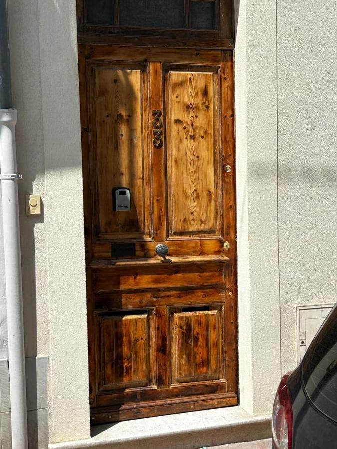 Bohobos Hostel Antibes Bagian luar foto