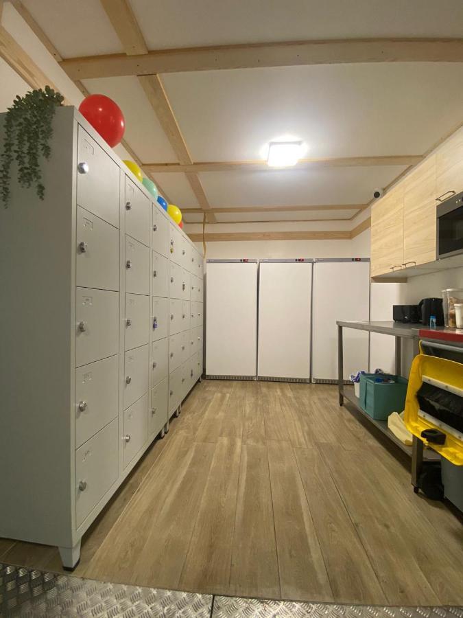 Bohobos Hostel Antibes Bagian luar foto